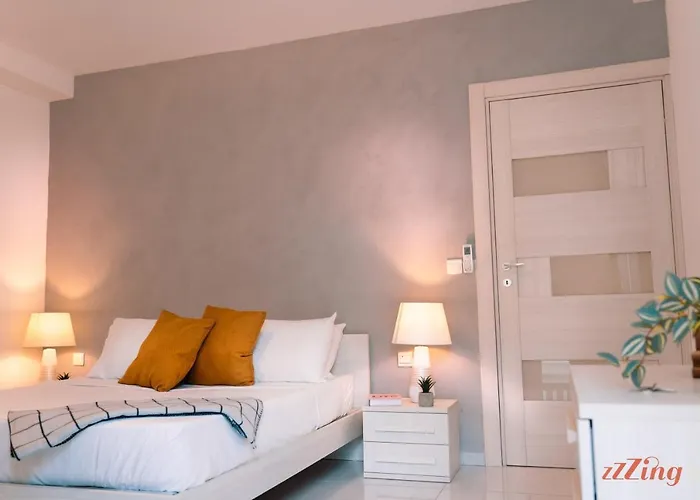 Scenic Modern 3 Bedroom Seaview Apartment